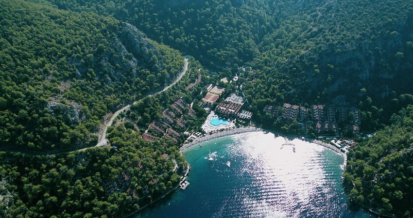 HİLLSİDE BEACH CLUB