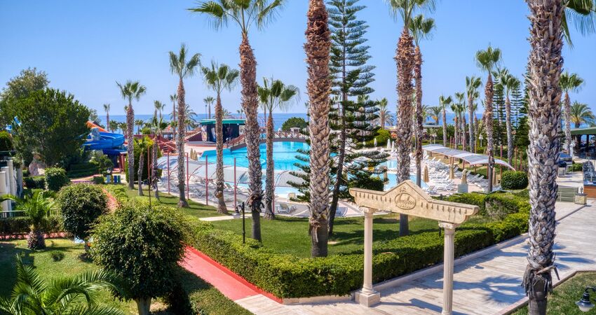 OZ HOTELS İNCEKUM BEACH RESORT