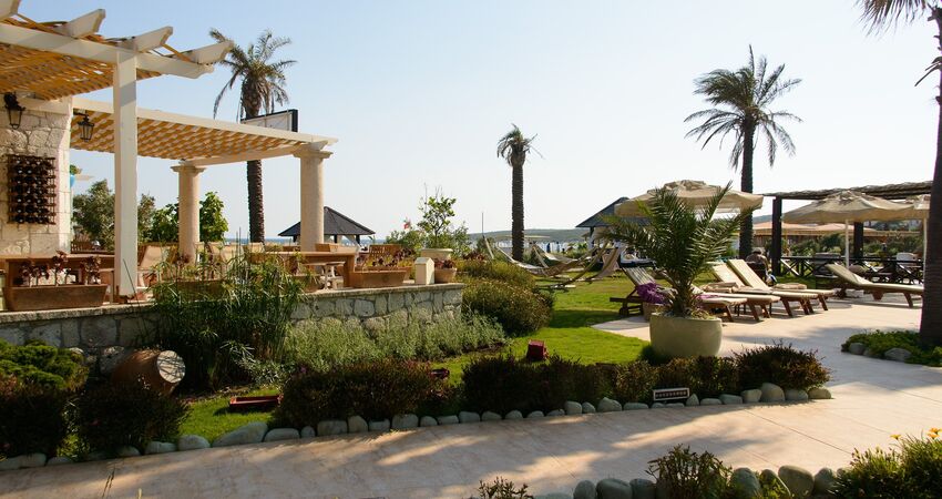 KAİRABA ALAÇATI BEACH RESORT