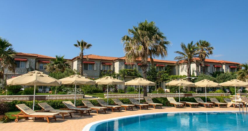 KAİRABA ALAÇATI BEACH RESORT