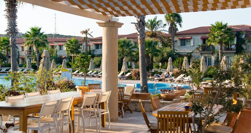 KAİRABA ALAÇATI BEACH RESORT