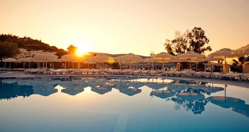 SALMAKİS RESORT & SPA